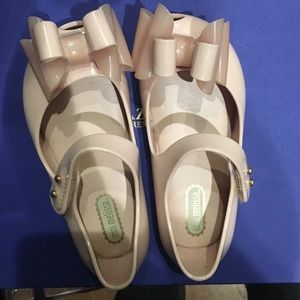 Mini Melissa size 8 (toddler) pink bow shoes